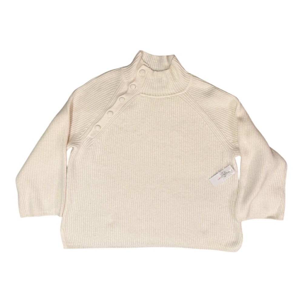 Women’s Ivory Turtleneck sweater with button details